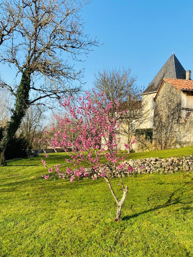 Maison Du Roc Bed & Breakfast Champagnac-de-Bélair Exterior foto